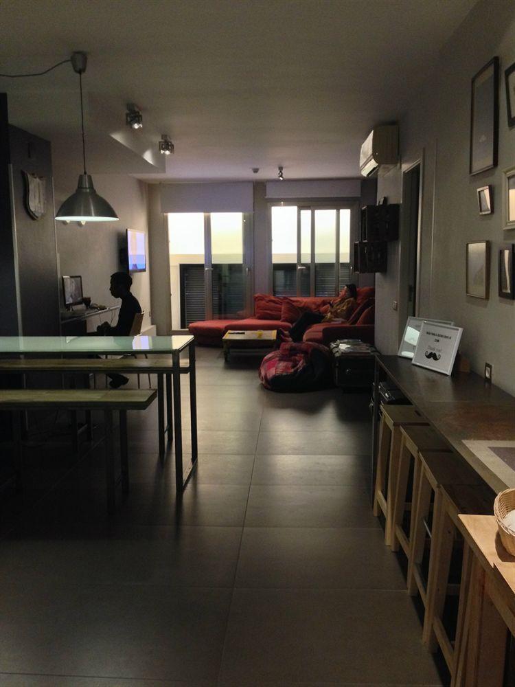 Don Moustache Boutique Hostel Barcelona Ngoại thất bức ảnh