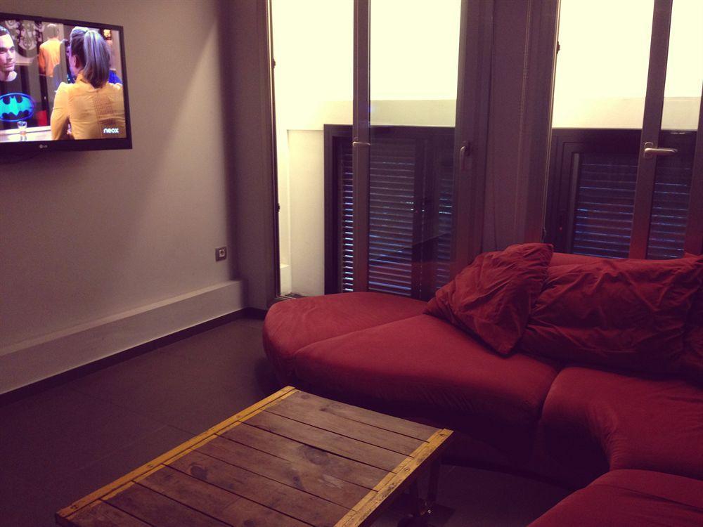 Don Moustache Boutique Hostel Barcelona Ngoại thất bức ảnh