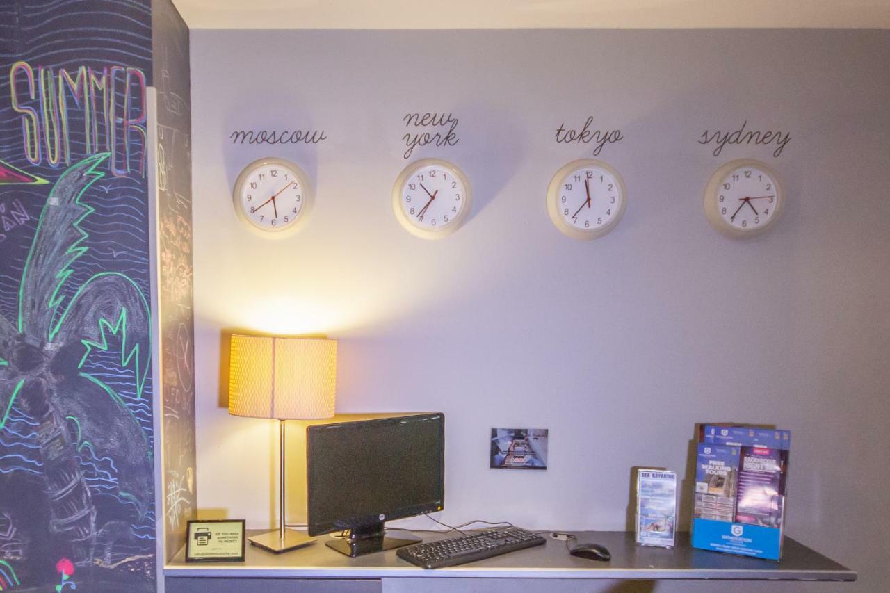 Don Moustache Boutique Hostel Barcelona Ngoại thất bức ảnh