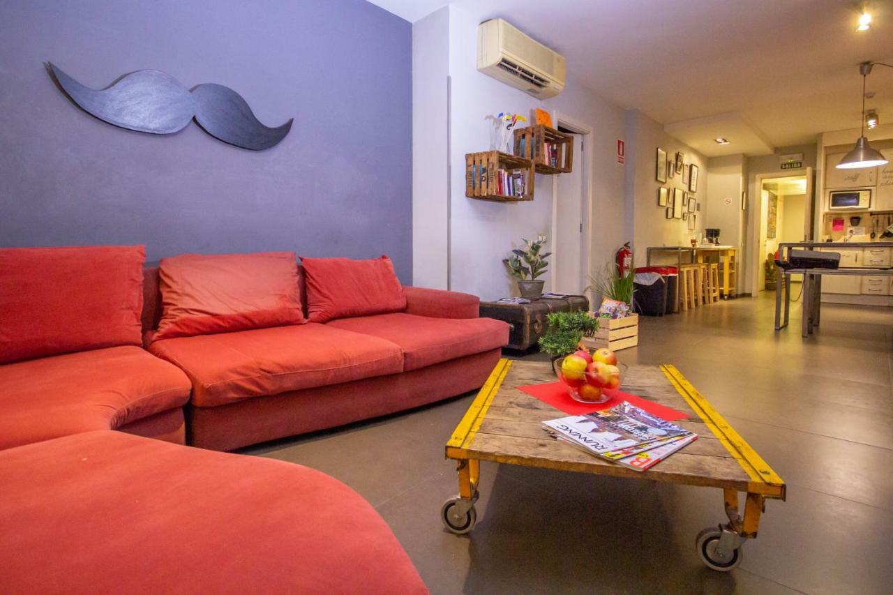 Don Moustache Boutique Hostel Barcelona Ngoại thất bức ảnh