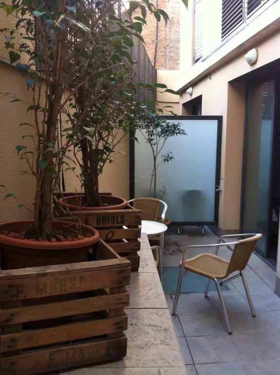 Don Moustache Boutique Hostel Barcelona Ngoại thất bức ảnh